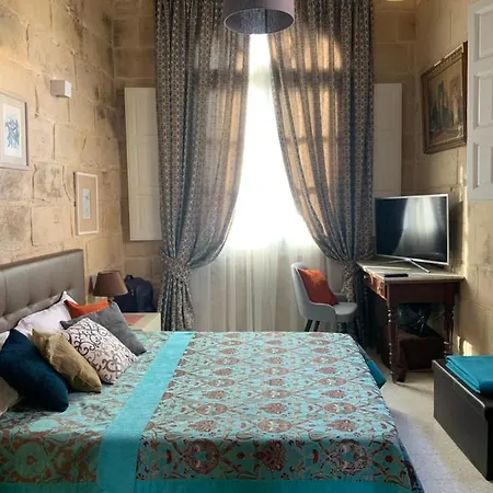 Apartment House Of Character In Historical Rabat
