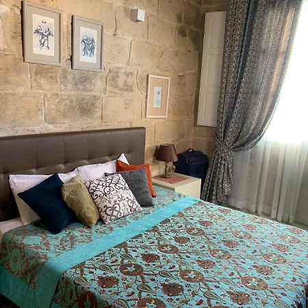 Apartman House Of Character In Historical *