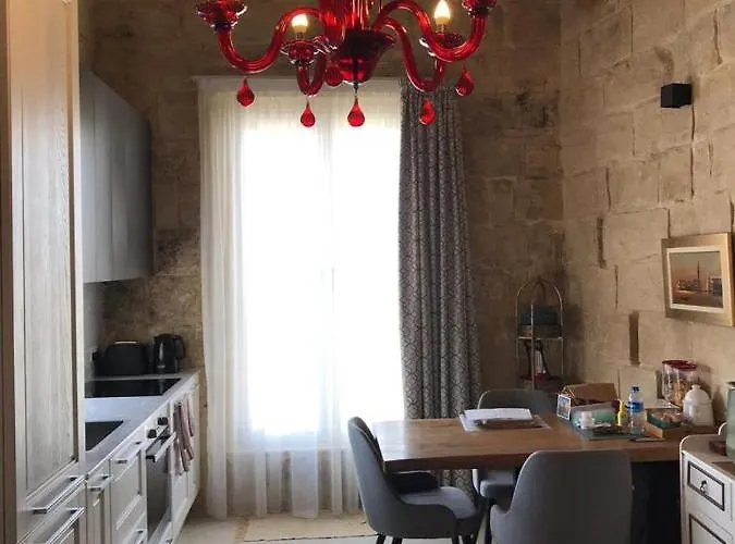 Daire House Of Character In Historical Rabat