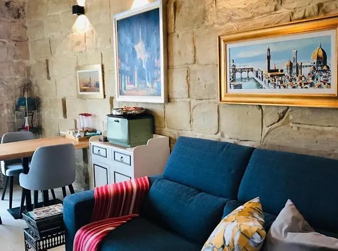 House Of Character In Historical Daire