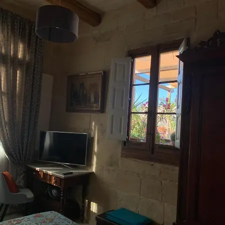 House Of Character In Historical Apartament